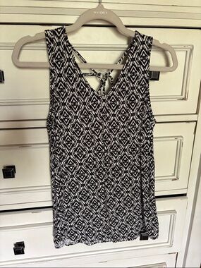 Papermoon Black & White Geometric Crisscross Tank Top